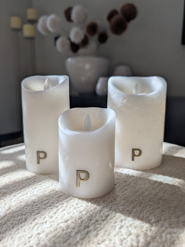 Luxe PTMD LED Kaars met Beweegbare Vlam – Wit / Off-White | Maten S, M & L