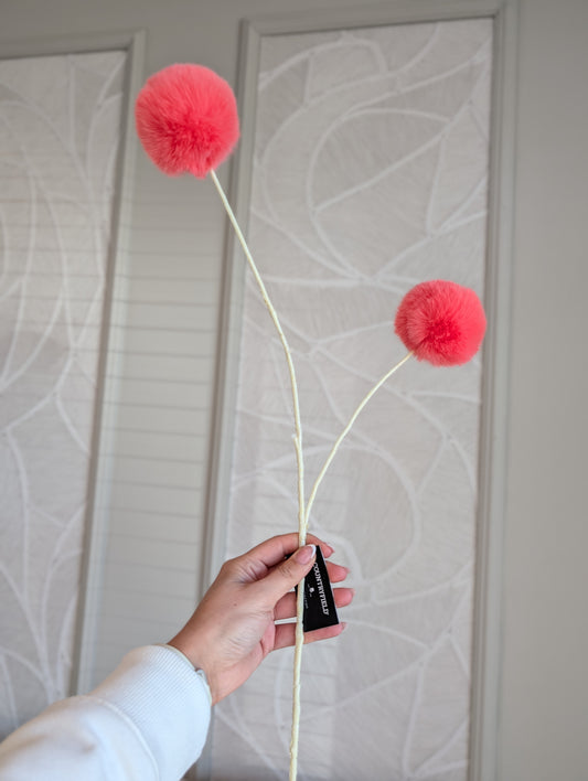 Peach | Pompom | Tak |