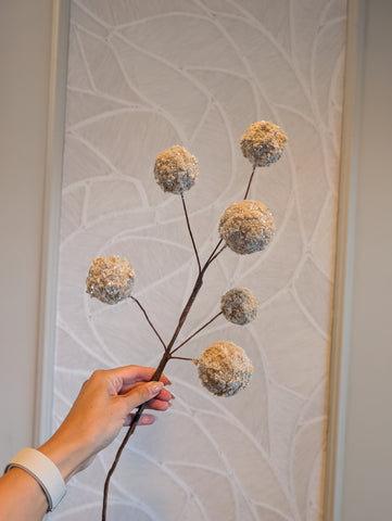 Glitter pompoms | Beige | 51cm |