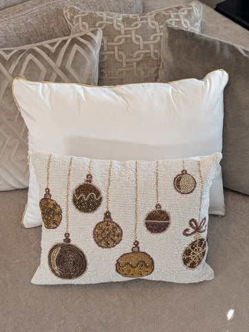 Caia | Christmas | Pillow | 30x40 | Colmore |