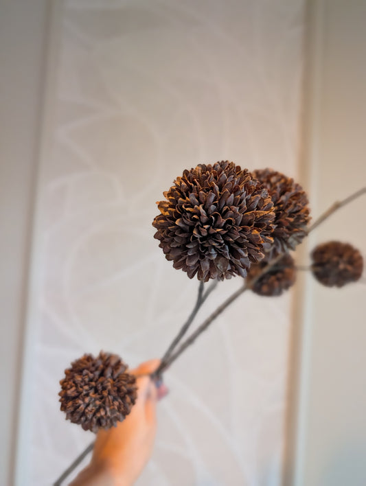 Pompom | Bruin | 94cm |