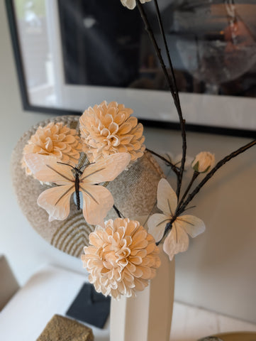 Ivory| Butterfly | 62 cm |