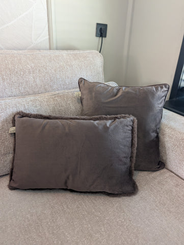 Zaya | Chocolate | 30x50 | Dutch Decor |