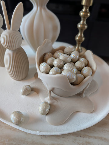 Melted egg | White |