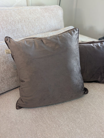 Finn | Chocolate | 45x45 | Dutch Decor |