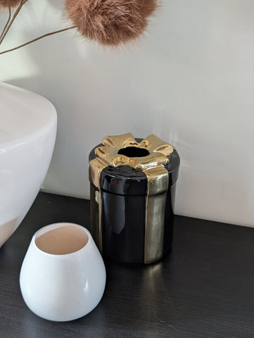 Geschenk | Vase | Braun | Rund |