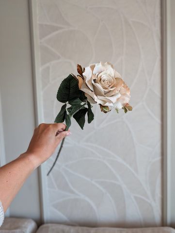 Antique | Sand | Rose | 62cm |