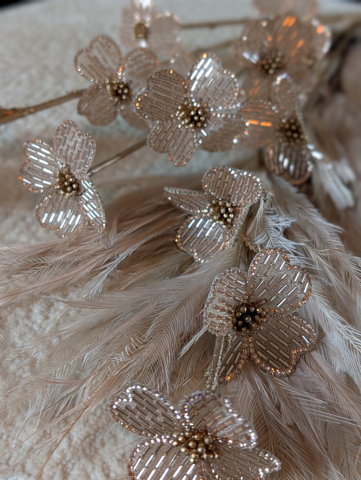 Glitter flower | Beige | 77cm |