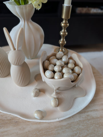 Melted egg | White |